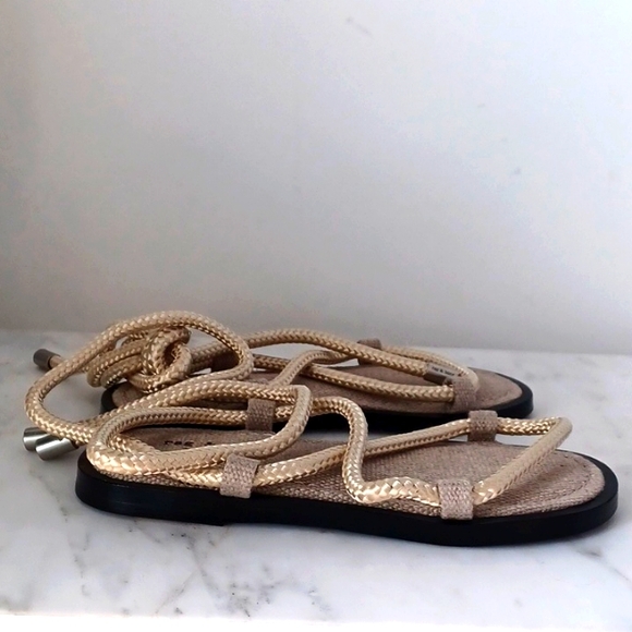 Rag and bone INFINITY Gold flat sandals. Size 6 - Picture 3 of 5